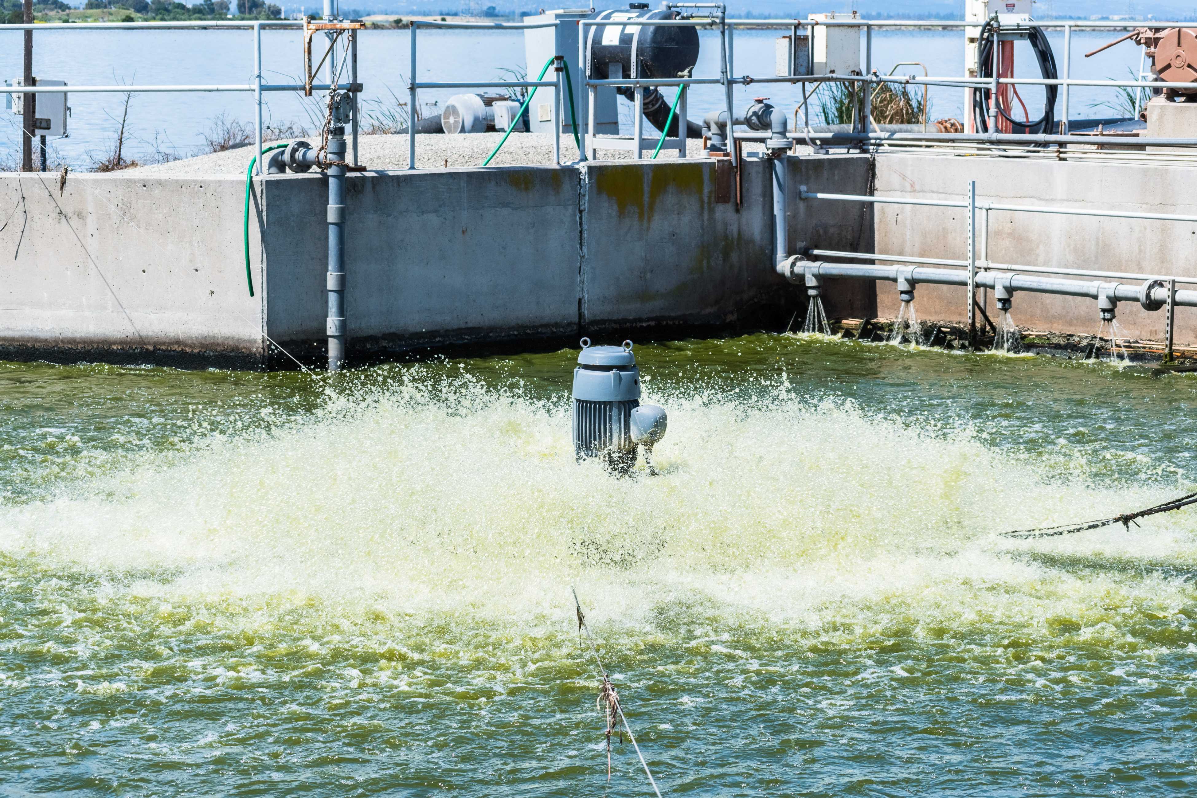 High Purity Oxygen for Wastewater Treatment Compliance